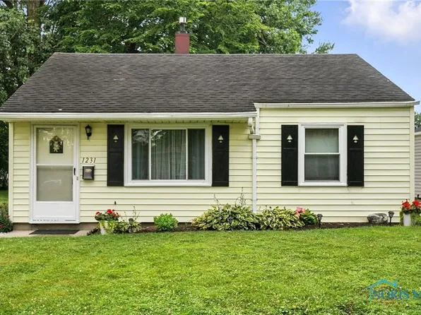 1231 Scott St, Maumee, OH 43537