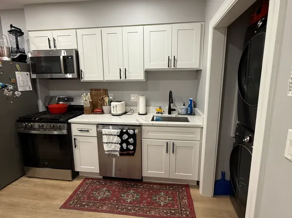 42 Saxton St Floor 2, Dorchester, MA 02125