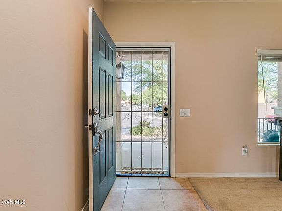 4th image of 701 W Via De Gala
