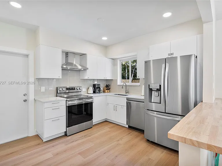 10801 Peachtree Dr — Photo 13