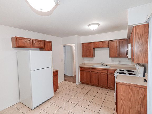 5th image of 918 Creekwood Ln #918