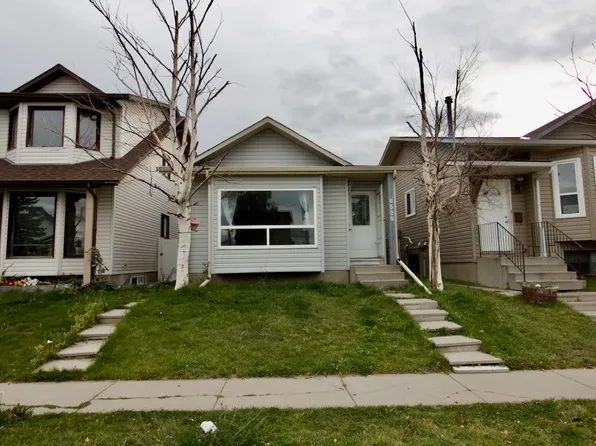 6520 Martingrove Dr NE, Calgary, AB T3J 2T6