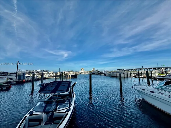 555 NE 15th St APT 15H, Miami, FL 33132