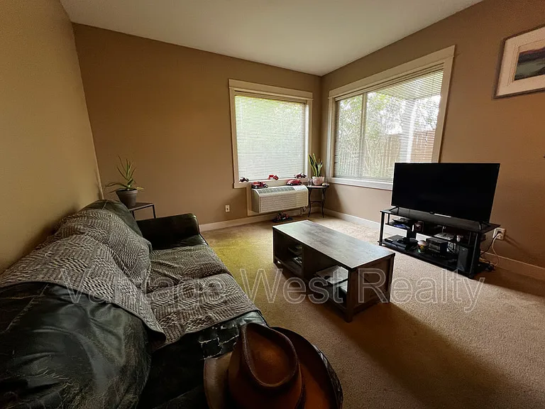 3350 Woodsdale Rd #201 — Photo 4