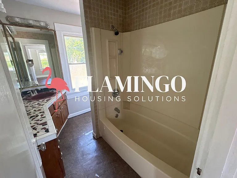 317 Fernwood Ave — Photo 12
