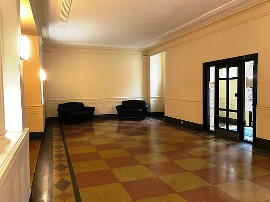 Rented by Prime Realty | media 18