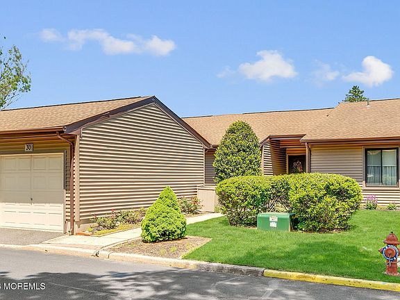 3rd image of 30 Concord Court