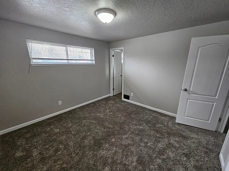 2402 W Lemhi St — Photo 13