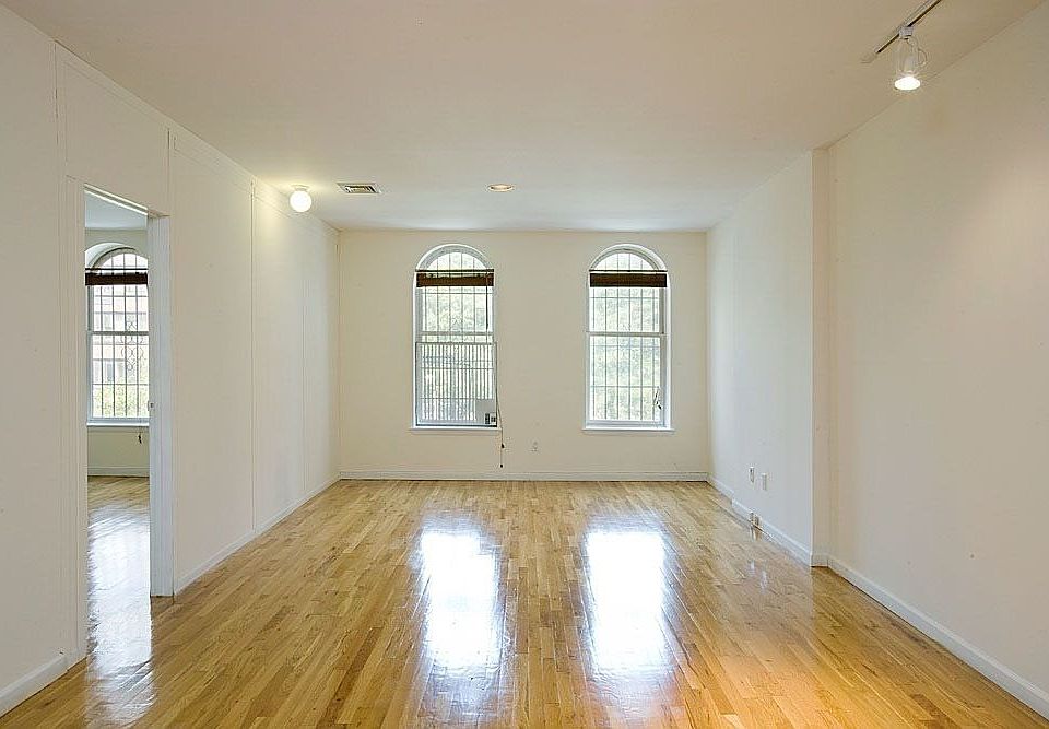 1st image of 32 W 132nd St APT 3