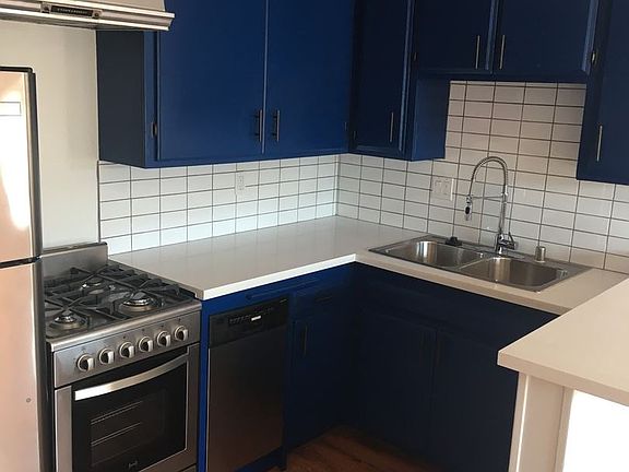 3rd image of 125 S Avenue 53 APT 26
