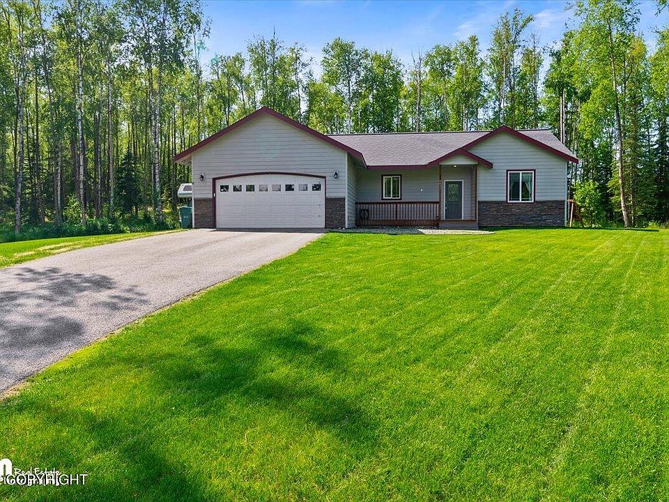 1st image of 8631 S Yankee Cir