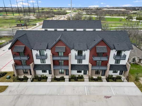 310 Fairway Dr, Bryan, TX