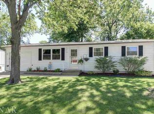 1317 Dogwood Ln, Bloomington, IL 61704