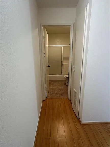 421 Porter St #4 — Photo 7