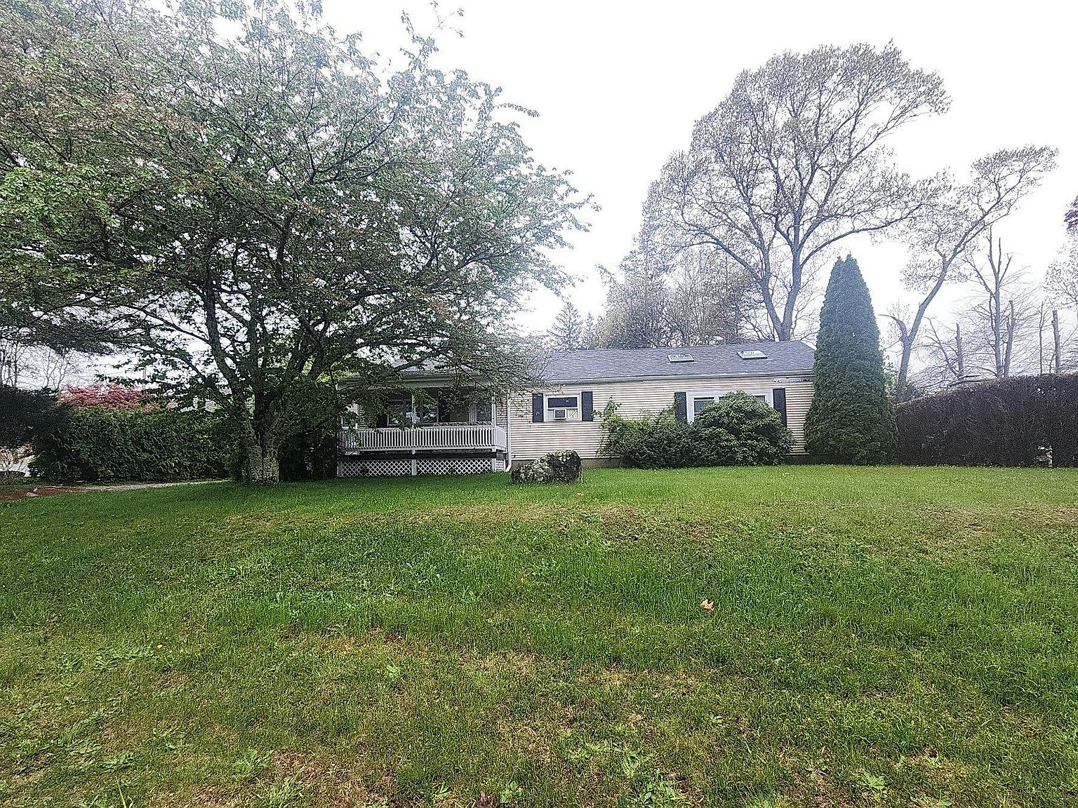 367 Middle Rd, MA 02743 Zillow