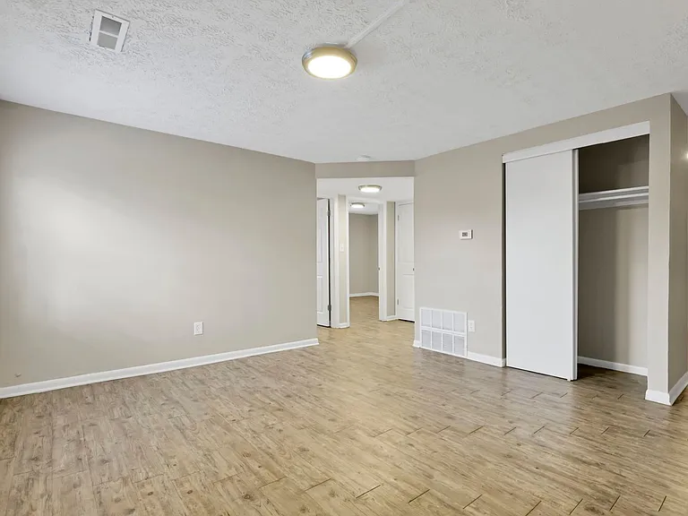 1581 E Mound St #3A — Photo 15