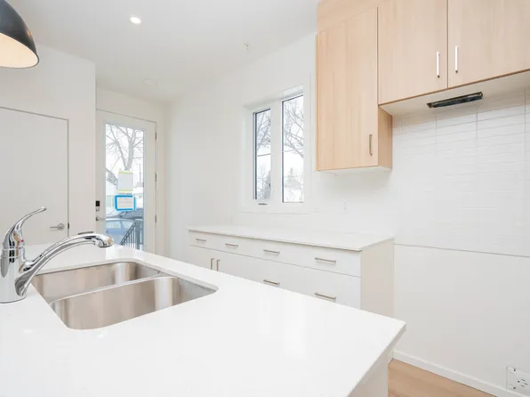 West Jasper, 9645 155th St NW, Edmonton, AB T5P 2K6