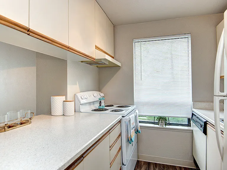 Arabelle Apartments — Photo 9