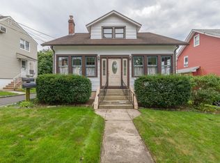 546 6th Ave FLOOR 2, Lyndhurst, NJ 07071