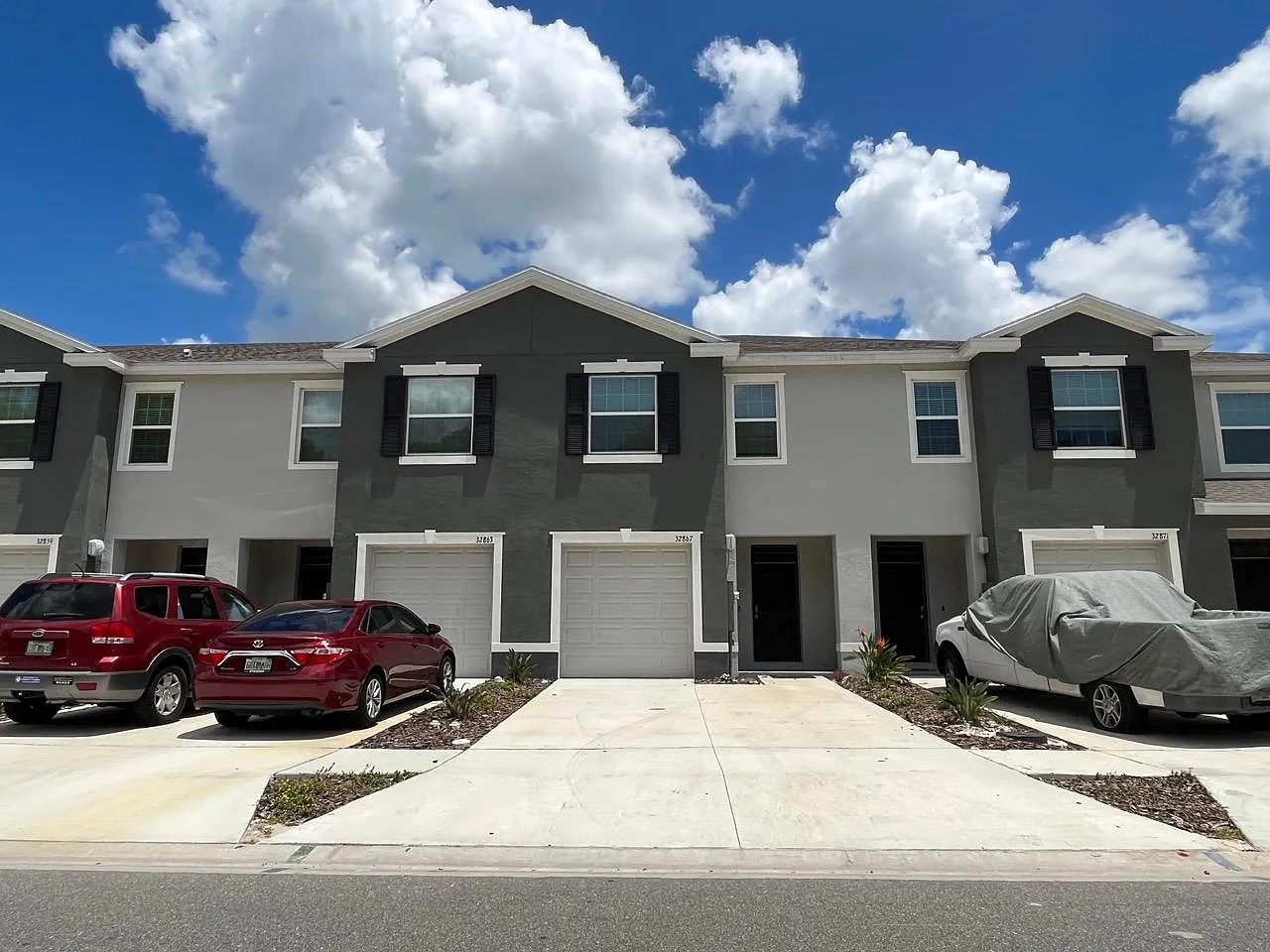 3 bed, 1673 sqft, $2,200 — Photo 1