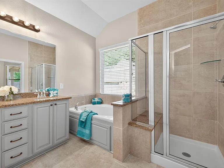 146 Kinnerly Peak Pl — Photo 23