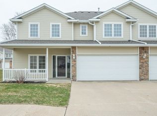 811 Red Hawk Way SE, Altoona, IA 50009