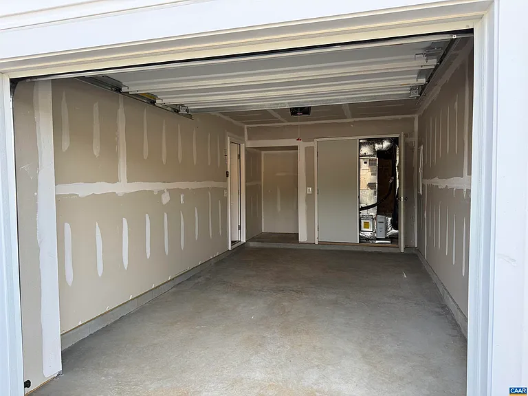 37 Laurin St — Photo 23