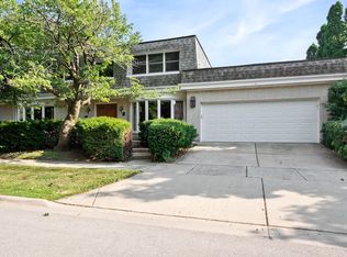 5255 Coyle Ave, Skokie, IL