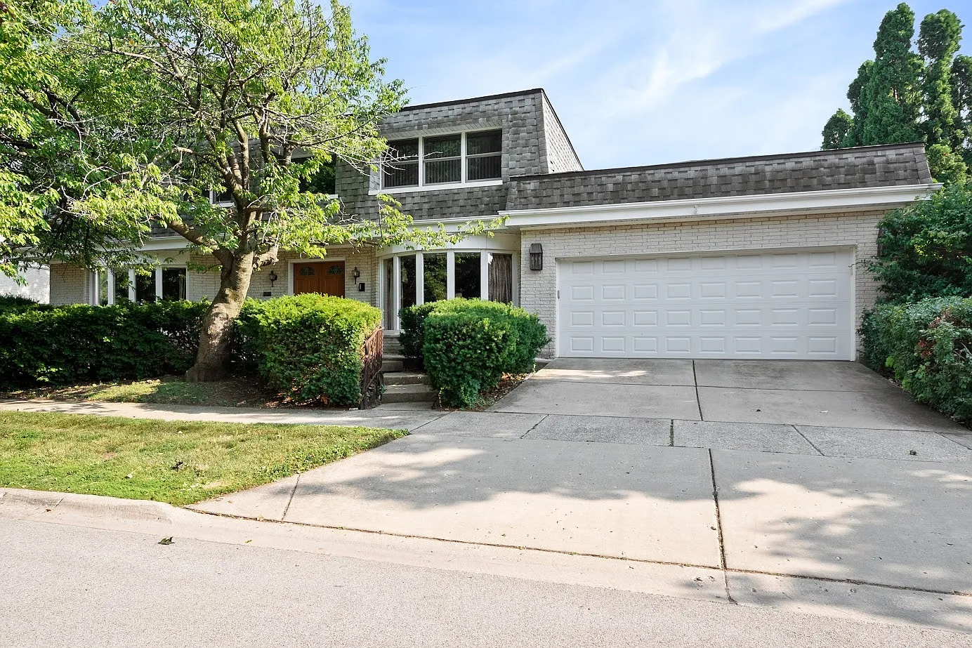5255 Coyle Ave photo 1
