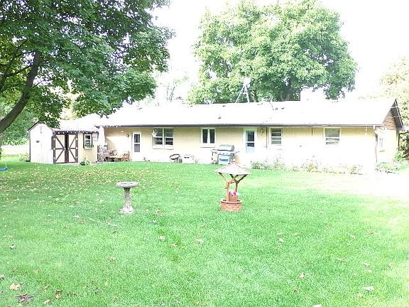 3rd image of 2235 Humbolt Dr