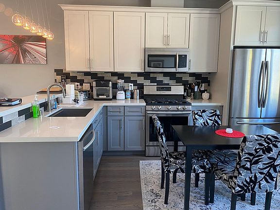 3rd image of 229 Theodor Ln