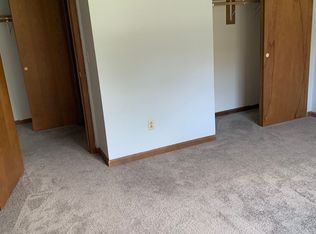 6 Tudor Ln #18-4, Lockport, NY 14094