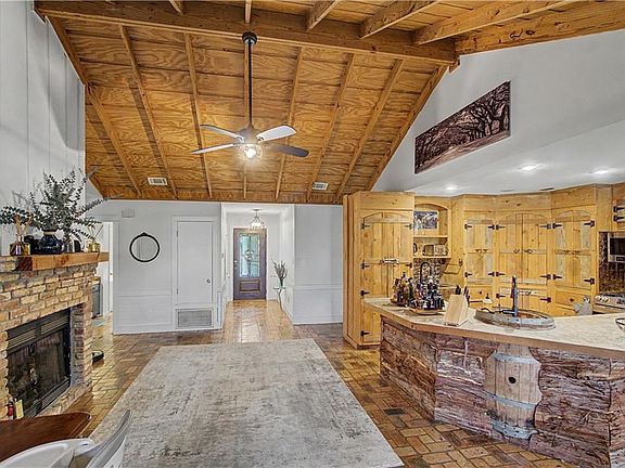 5th image of 13151 Roberts Rd