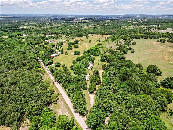 5th image of 876 Old Authon Rd