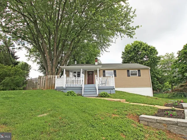 2106 Broomall St, Upper Chichester, PA 19061