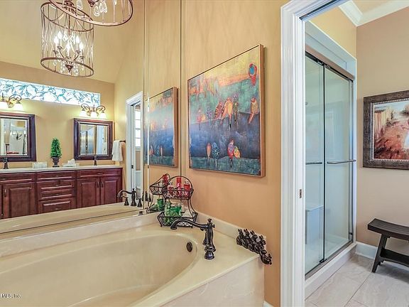 20-Master Bathroom