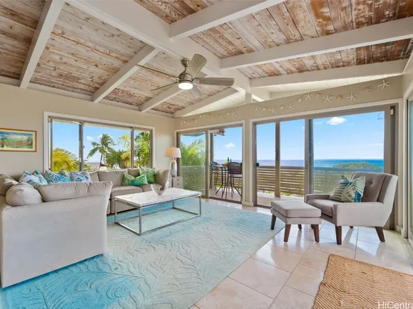 1431 Kamole St, Honolulu, HI 96821