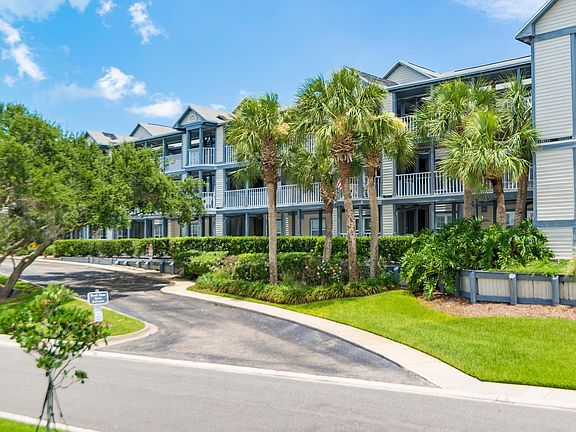 4th image of 110 Ocean Hollow Ln APT 311