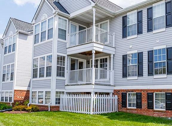 4th image of 10218 Wolfe Manor Ct #5