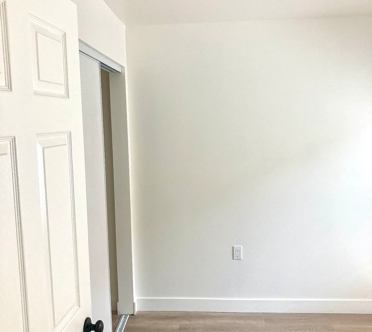 1 bed, 400 sqft, $2,000 — Photo 3