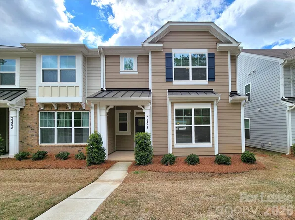 2204 Blewett Dr, Charlotte, NC
