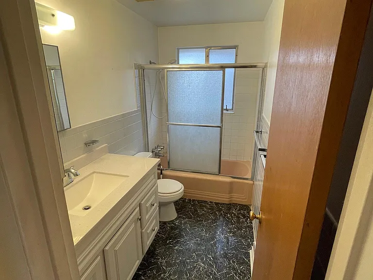 1136 Krameria St — Photo 7
