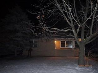 3810 S 56th St, Greenfield, WI 53220