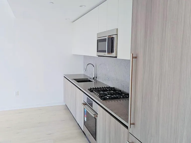 155 Bay St #2606 — Photo 1