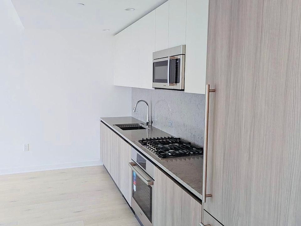 1st image of 155 Bay St Unit 2606