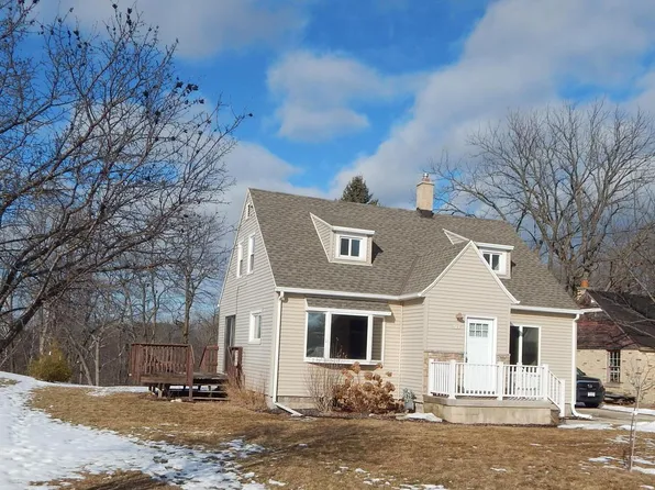 4040 Spring COURT, Sheboygan, WI 53083