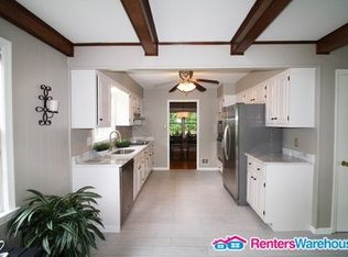 8007 Garlot Dr, Annandale, VA 22003