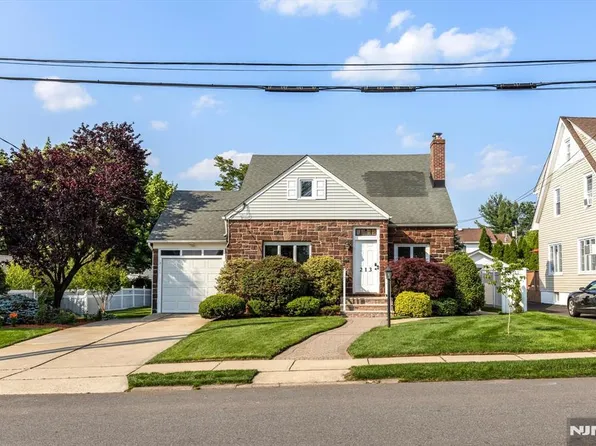 211 Harrison Ave, Hasbrouck Heights, NJ 07604