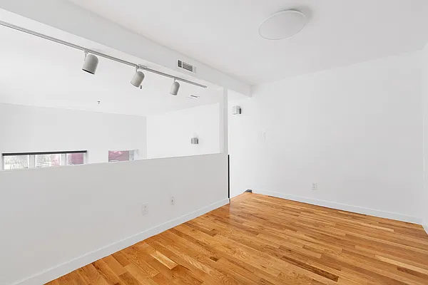 Sold by Compass | media 7