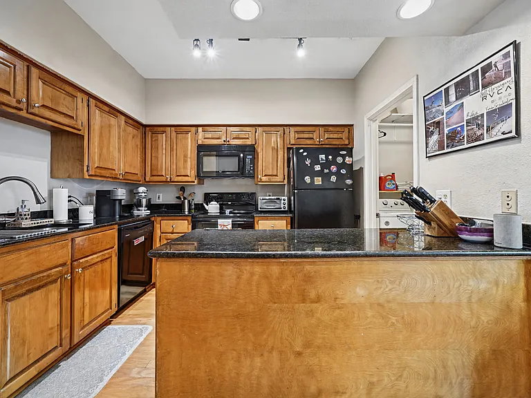 1307 Kinney Ave #155 — Photo 6